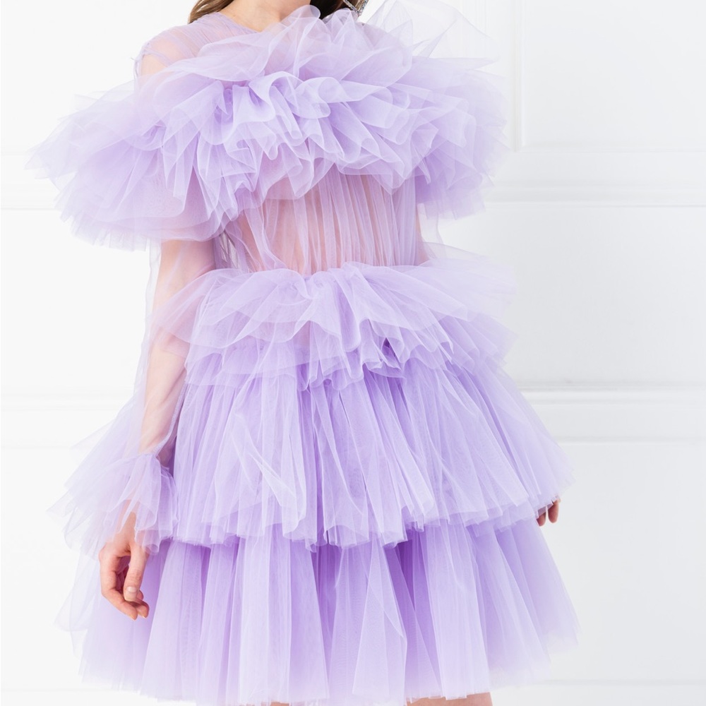 Dramatic tulle Lilac dress